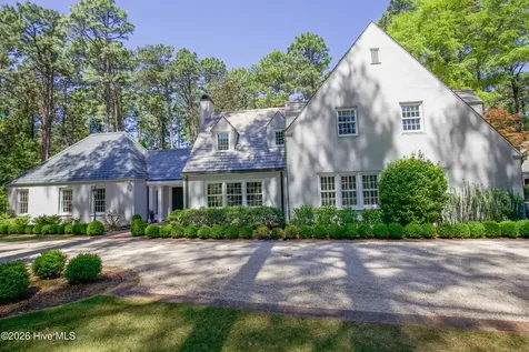 130 N Highland Road Southern Pines NC 28387