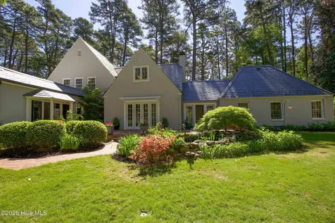 130 N Highland Road Southern Pines NC 28387
