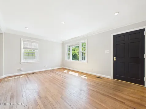 2912 Oberlin Road Raleigh NC 27608