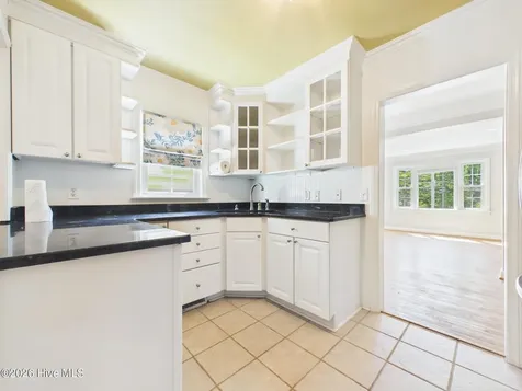 2912 Oberlin Road Raleigh NC 27608