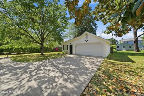 215 W Queen Street Edenton NC 27932