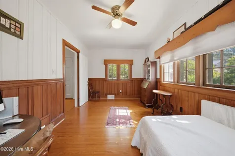 215 W Queen Street Edenton NC 27932