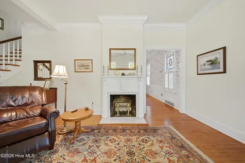 215 W Queen Street Edenton NC 27932