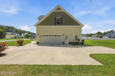 107 Golf Club Drive Elizabeth City NC 27909