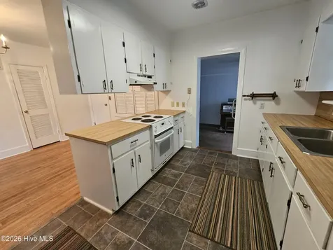 405 Lafayette Street Clinton NC 28328