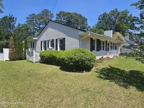 405 Lafayette Street Clinton NC 28328