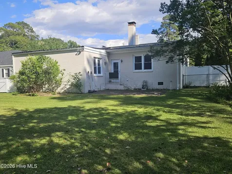 405 Lafayette Street Clinton NC 28328