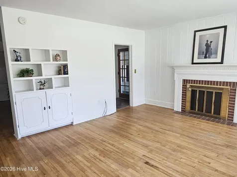 405 Lafayette Street Clinton NC 28328