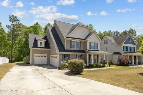 64 Cromwell Circle Cameron NC 28326