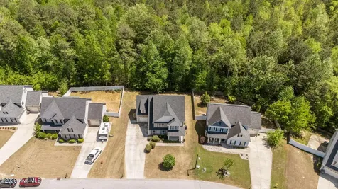64 Cromwell Circle Cameron NC 28326