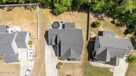 64 Cromwell Circle Cameron NC 28326