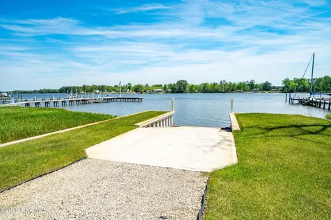 106 Bimini Court Havelock NC 28532
