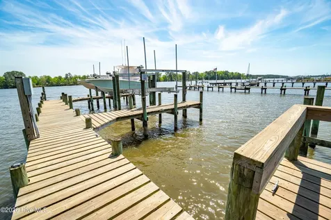106 Bimini Court Havelock NC 28532