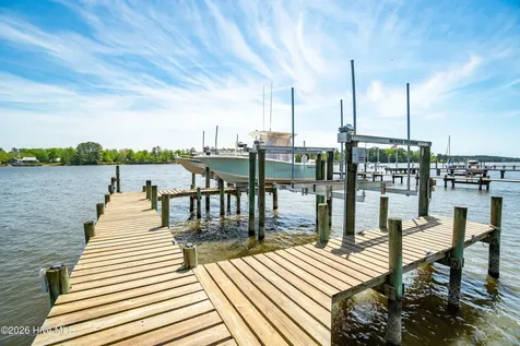 106 Bimini Court Havelock NC 28532