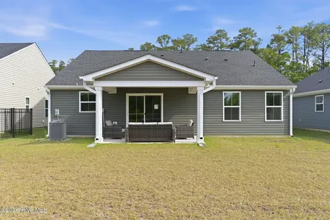 1123 Middle Crest Drive NE Bolivia NC 28422