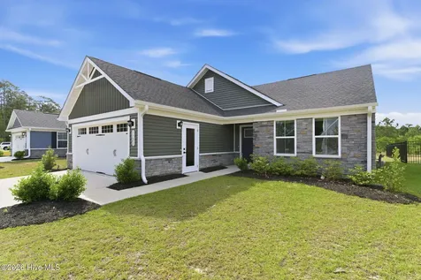 1123 Middle Crest Drive NE Bolivia NC 28422
