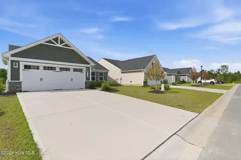 1123 Middle Crest Drive NE Bolivia NC 28422