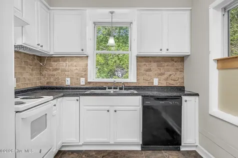 307 E Irwin Street Pinetops NC 27864