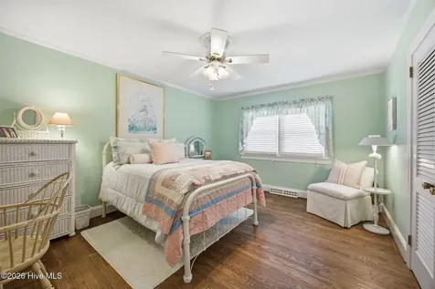 1904 York Street Kinston NC 28504
