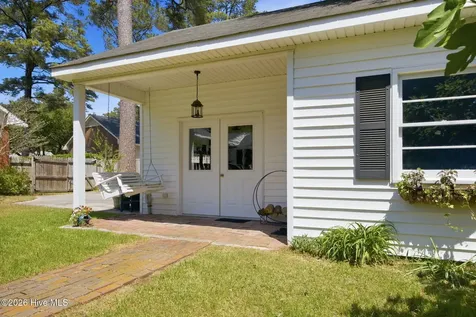 1904 York Street Kinston NC 28504