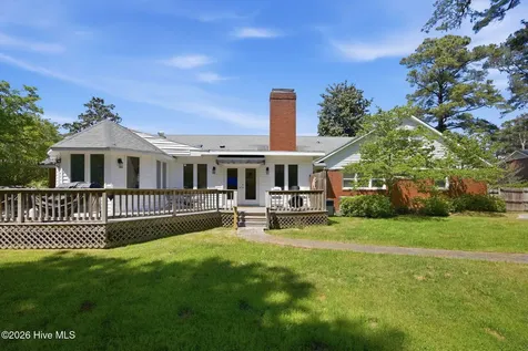 1904 York Street Kinston NC 28504