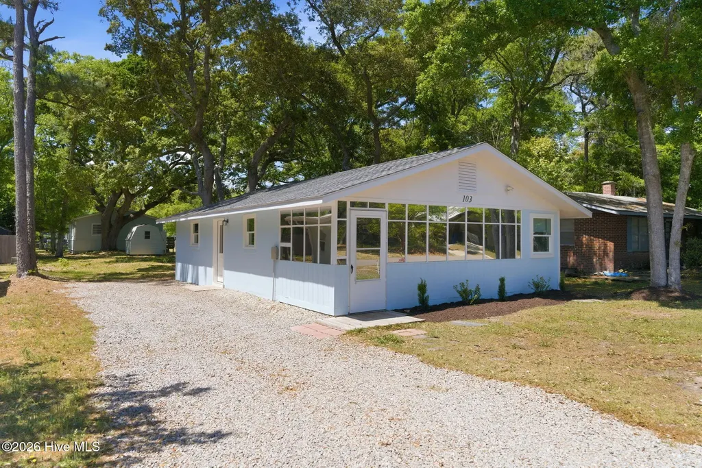 103 SE 76th Street Oak Island NC 28465