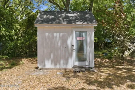 103 SE 76th Street Oak Island NC 28465