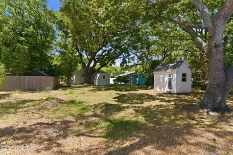 103 SE 76th Street Oak Island NC 28465