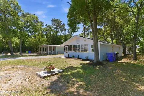 103 SE 76th Street Oak Island NC 28465