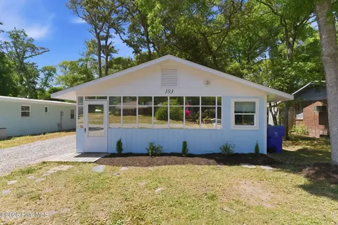 103 SE 76th Street Oak Island NC 28465