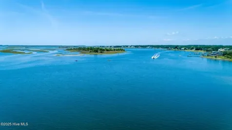 279 Surfside Landing Boulevard Hubert NC 28539