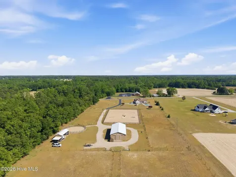 3306 Falling Creek Road Kinston NC 28504