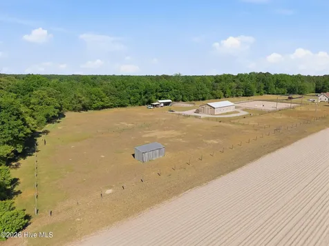 3306 Falling Creek Road Kinston NC 28504