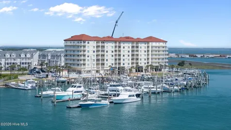 100 Olde Towne Yacht Club Drive Beaufort NC 28516