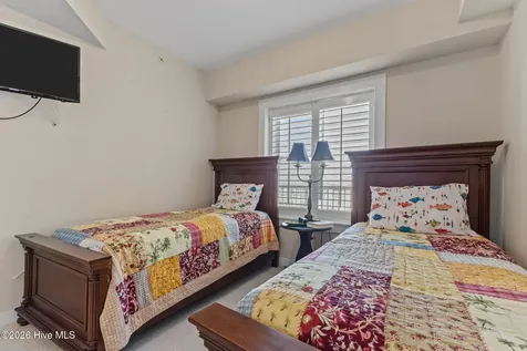 100 Olde Towne Yacht Club Drive Beaufort NC 28516