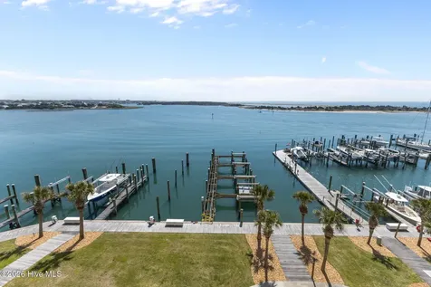 100 Olde Towne Yacht Club Drive Beaufort NC 28516