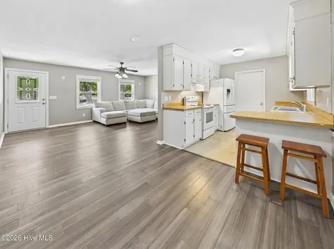 3612 Knotty Court Wilmington NC 28405