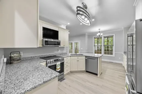 905 Charleston Place Sneads Ferry NC 28460