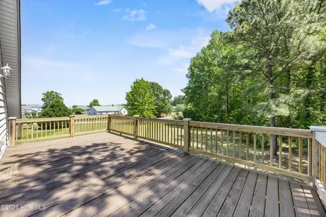 905 Charleston Place Sneads Ferry NC 28460