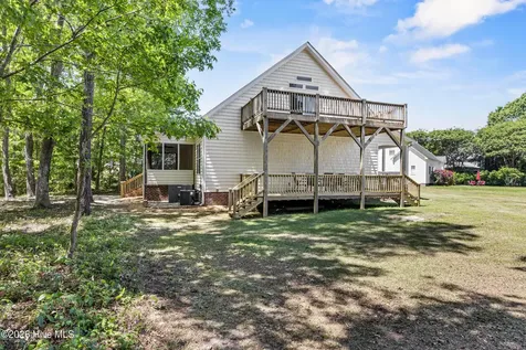 905 Charleston Place Sneads Ferry NC 28460