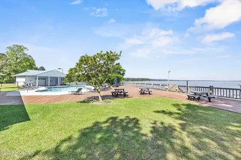 905 Charleston Place Sneads Ferry NC 28460