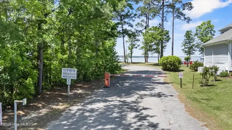 905 Charleston Place Sneads Ferry NC 28460