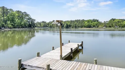 905 Charleston Place Sneads Ferry NC 28460