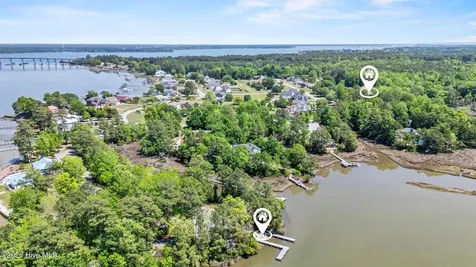 905 Charleston Place Sneads Ferry NC 28460