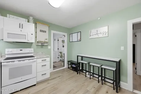1119 W Colonial Avenue Elizabeth City NC 27909