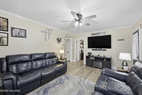 1119 W Colonial Avenue Elizabeth City NC 27909