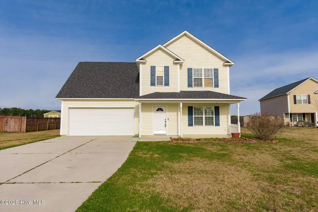 131 Cherry Grove Drive Richlands NC 28574