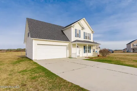 131 Cherry Grove Drive Richlands NC 28574