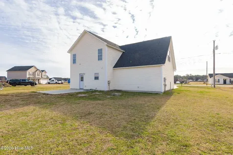 131 Cherry Grove Drive Richlands NC 28574