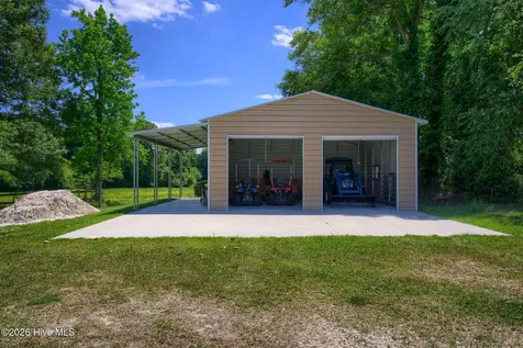 389 Beulaville Highway Richlands NC 28574